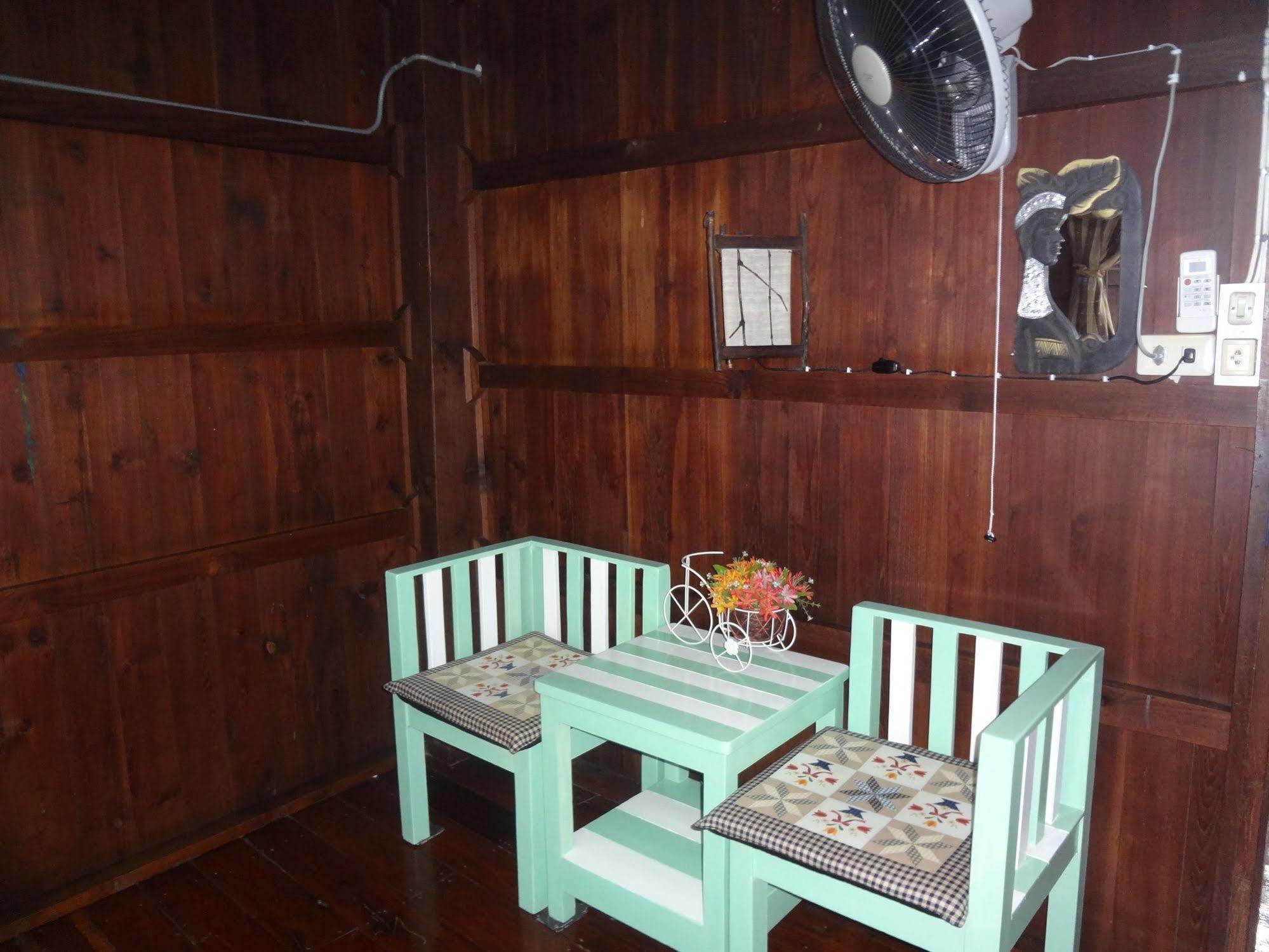 Baan Mai Guesthouse 매홍손 외부 사진