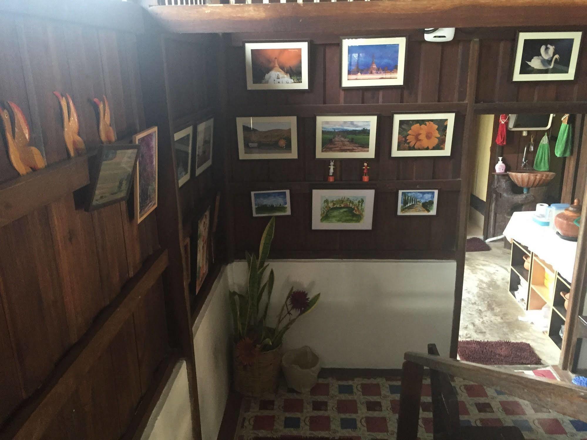 Baan Mai Guesthouse 매홍손 외부 사진