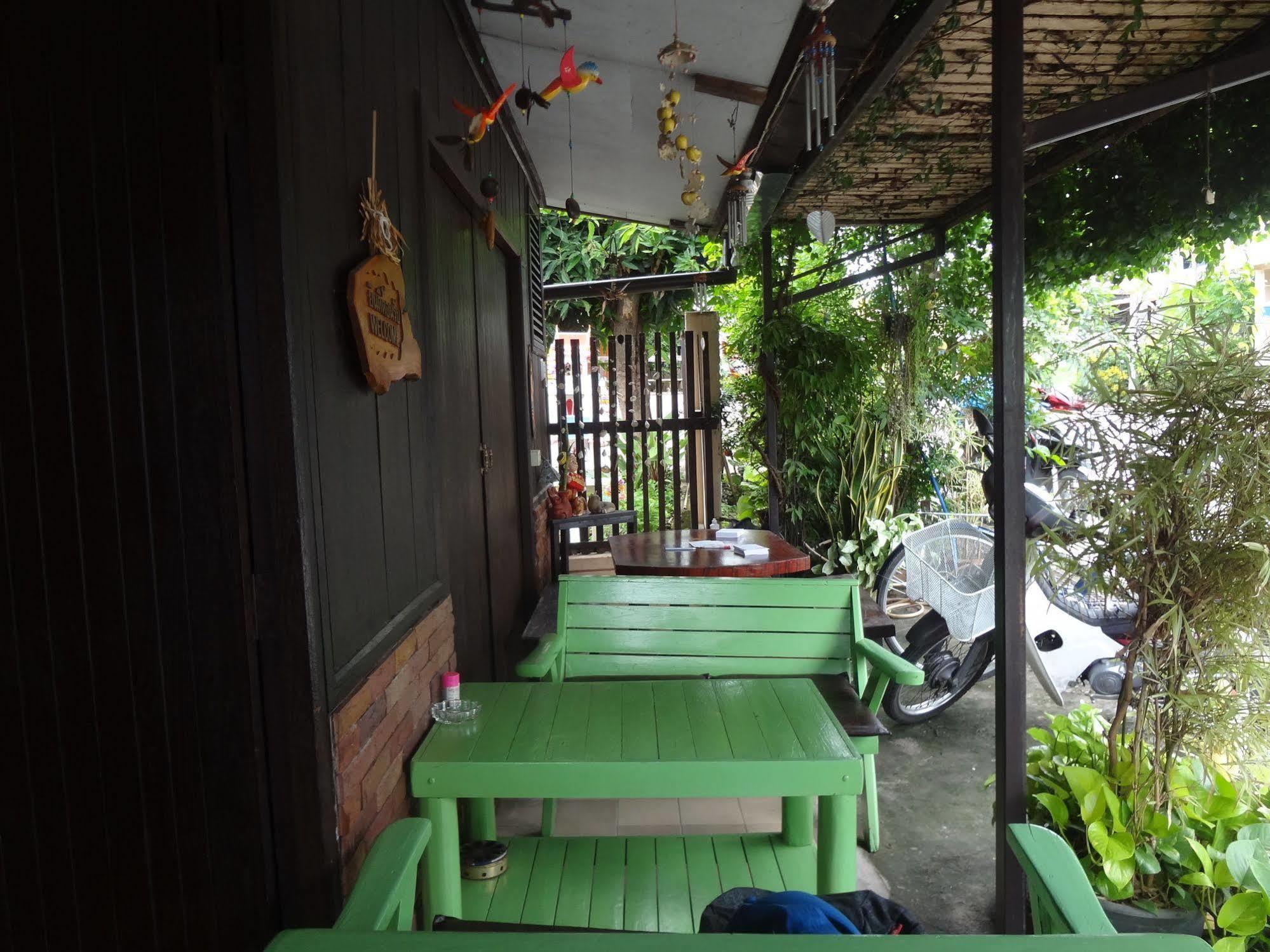 Baan Mai Guesthouse 매홍손 외부 사진
