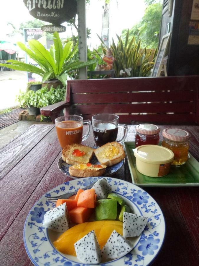 Baan Mai Guesthouse 매홍손 외부 사진
